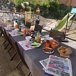 La La Fesnel Rochesson