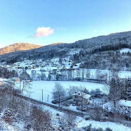 La La Fesnel Rochesson