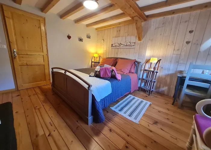 La La Fesnel Bed & Breakfast Rochesson