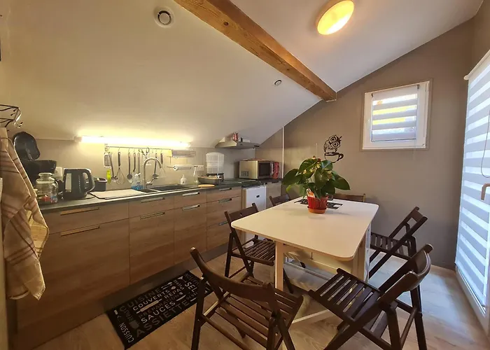 La La Fesnel Bed & Breakfast Rochesson